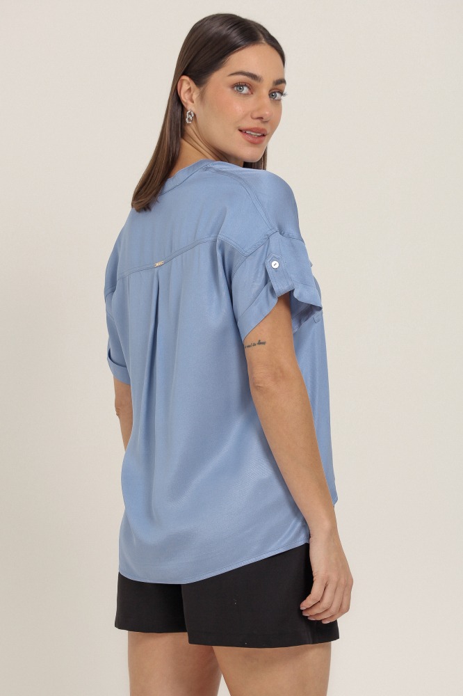 9037002 - Camisa Manga Curta Gola V Com Bolsos AZUL