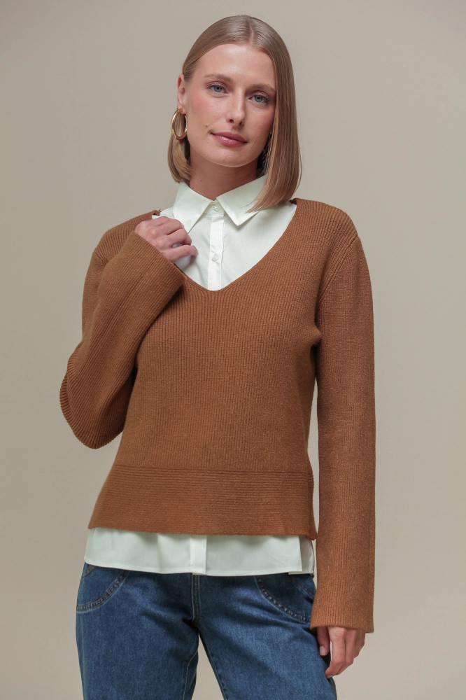 9036856 - Camisa Tricoline com Sobreposição MARROM