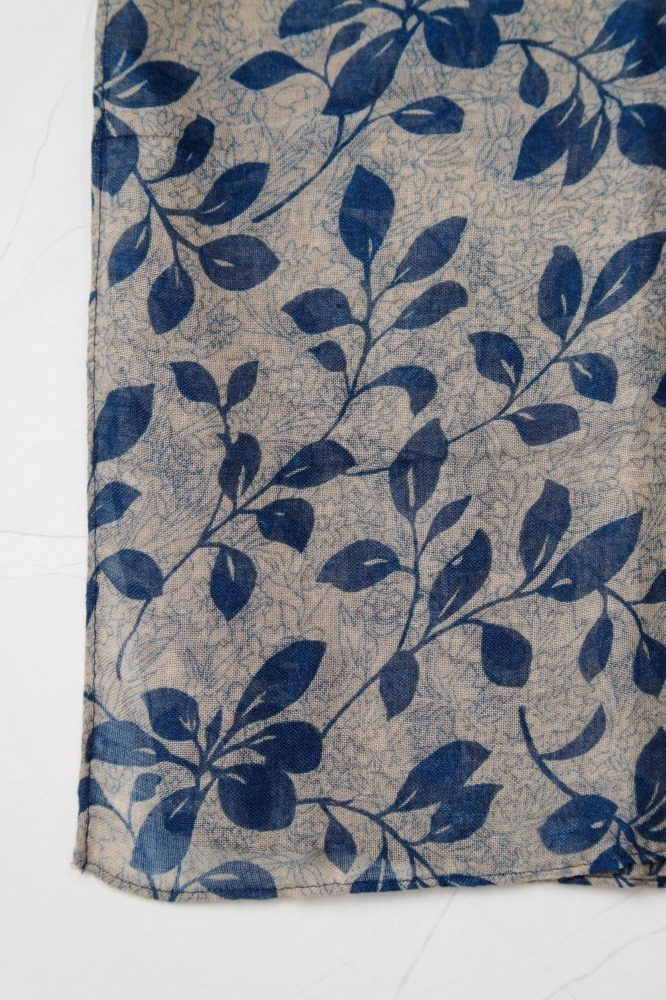 9037287 - Echarpe Delicado Folhas (84x182 cm) AZUL 9037287 - Echarpe Delicado Folhas (84x182 cm) AZUL