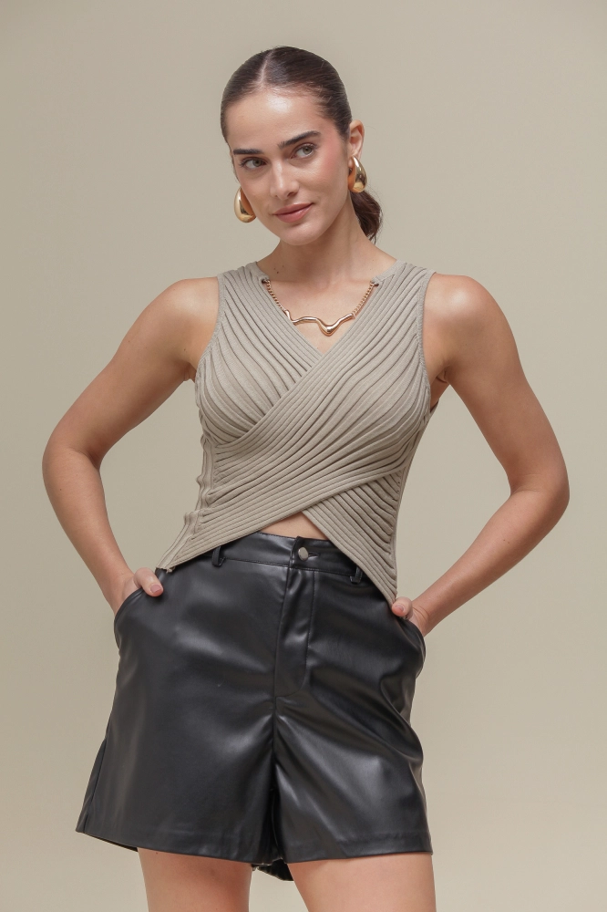 9036656 - Regata Tricô Cropped Detalhe Colar FENDI