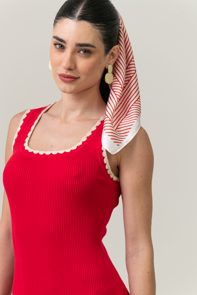 9038846 - Vestido Tricot Bordados Cava E Decote VERMELHO 9038846 - Vestido Tricot Bordados Cava E Decote VERMELHO